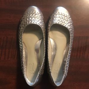 Comfy metallic flats size 7 1/2